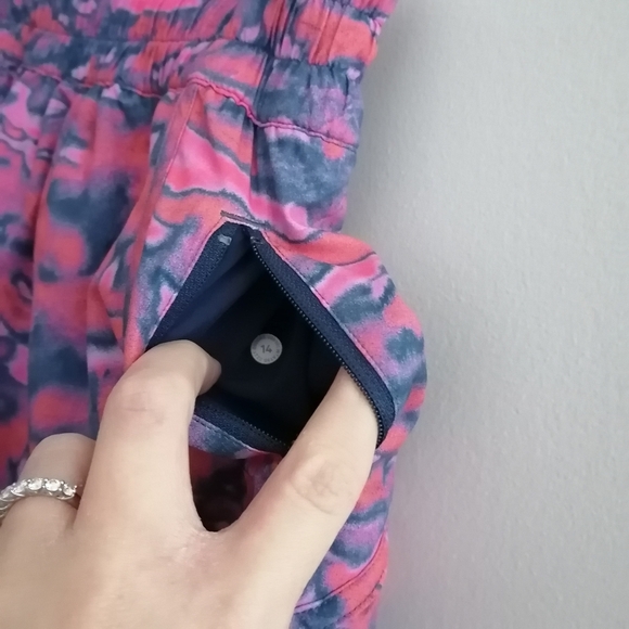 Lululemon Tracker 4" Shorts Lined Chroma Clash Multi 14 - Picture 6 of 16